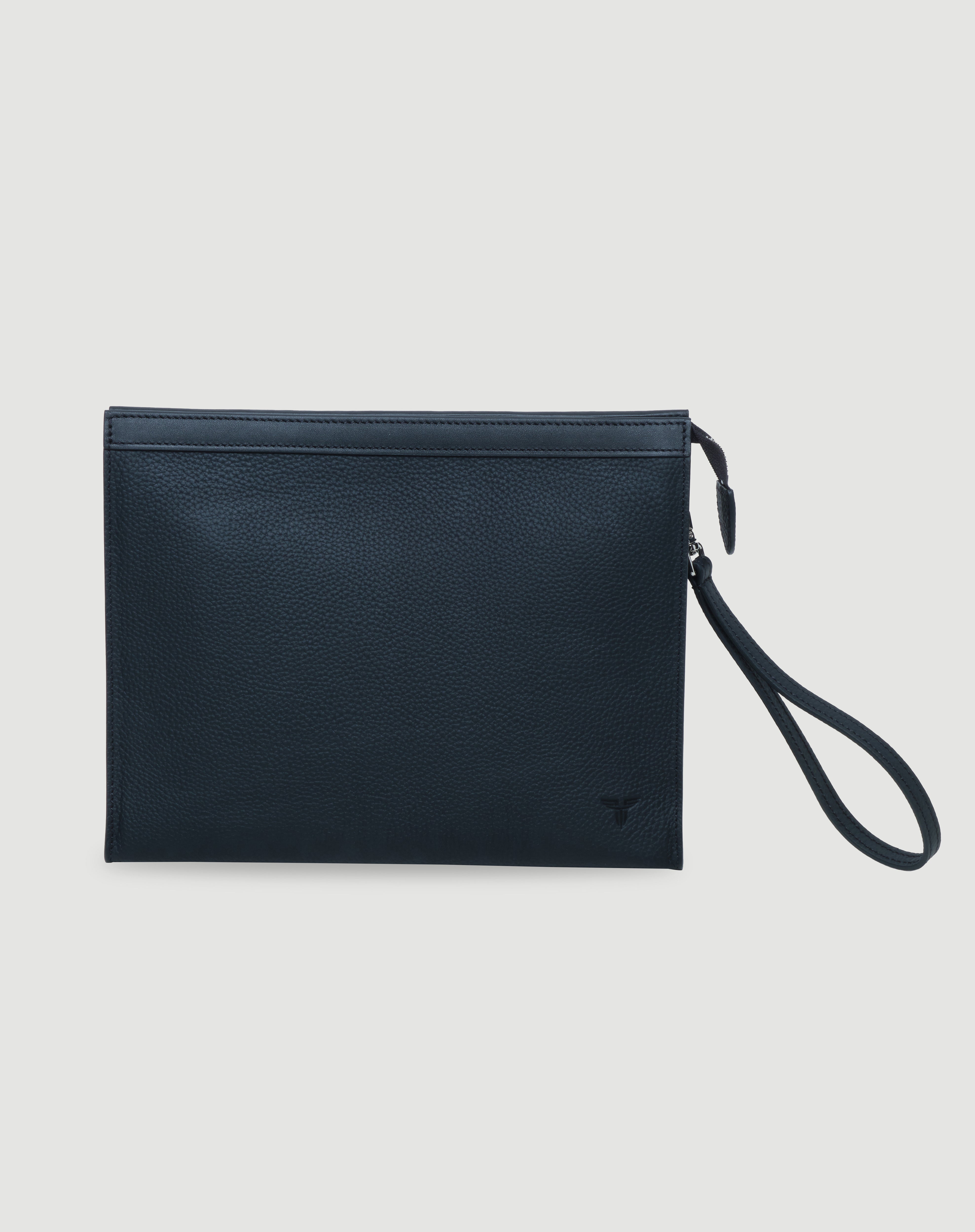 Siyah deri FOHM el çantası, dokulu yüzey ve bilek askılı şık tasarım