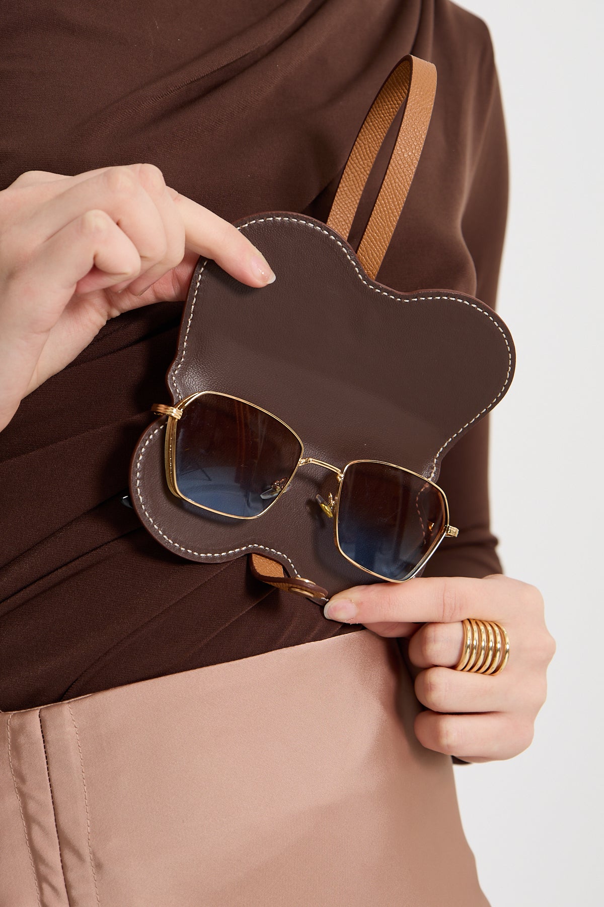 Deri Gözlük Kılıfı - Çantaya Asılabilir